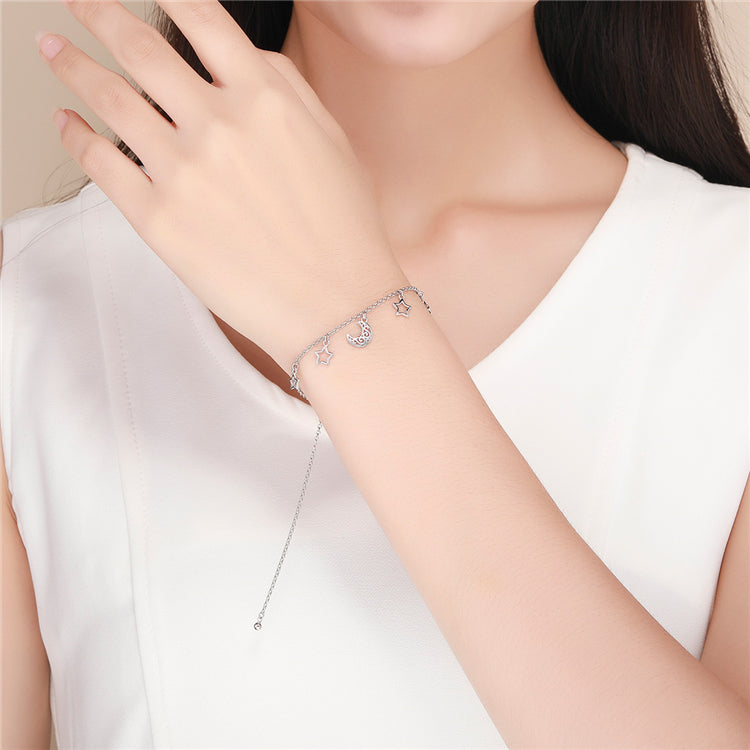 Stylish and Elegant Clove Charm Bracelet for Girls | CWOG