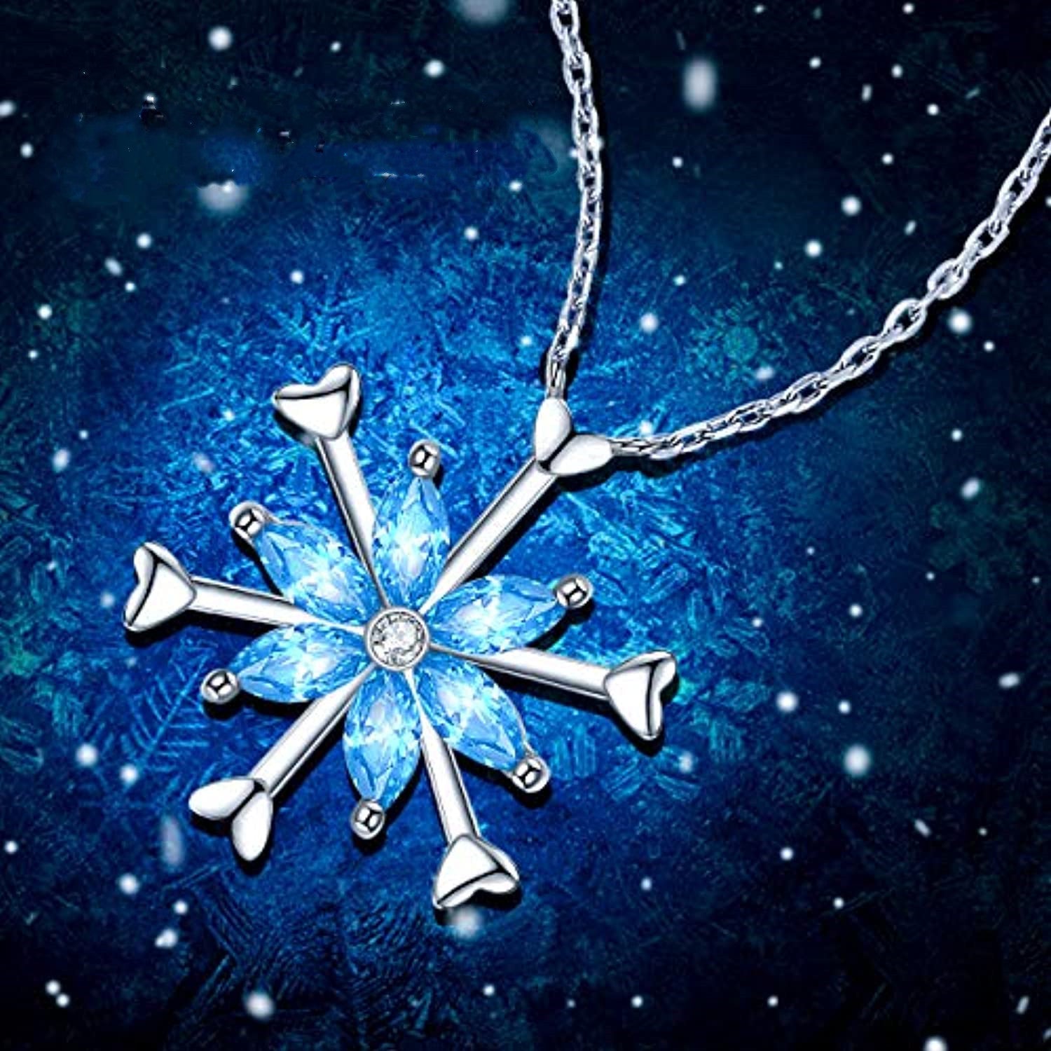 Round Zircon Snowflake Pendant Necklace for Women CZ Silver Snowflake  Christmas Pendant in Bezel Setting Frozen Snowflake Zircon Pendant in Silve-
